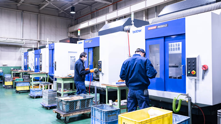 ���ݲ�ͬ�ļӹ�����ʹ�ò�ͬ�ͺŵ�SPEEDIO