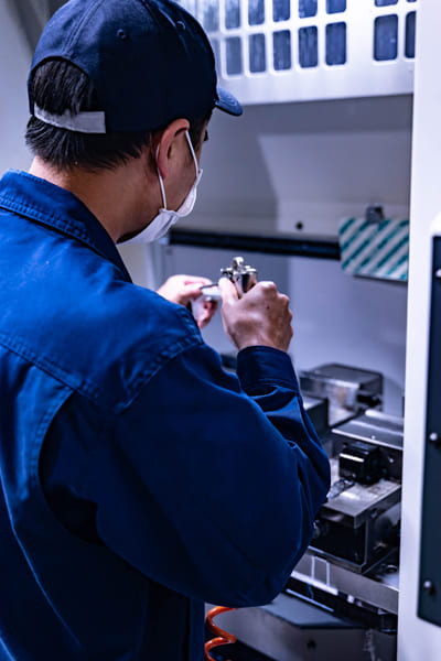 Ӧ���ڶ������Ʒ��ӹ� �����ؿɽ�������̨�Ľ����ͼӹ����ġ�R650X2